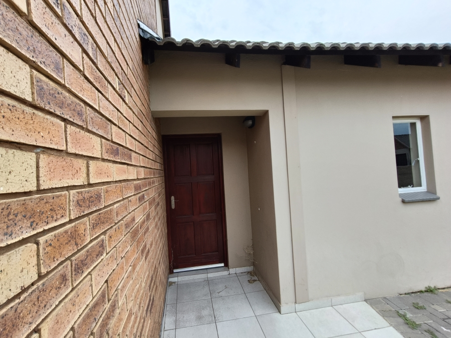 3 Bedroom Property for Sale in Waterkloof Hill Estate North West